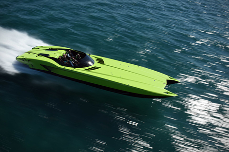Lamborghini SV Roadster + Super Veloce Boat Lamborghini SV Roadster + Super Veloce Boat