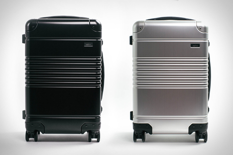 Arlo Skye キャリーオン