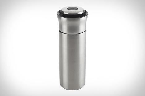 Oxo Press & Pour Cocktail Shaker Oxo Press & Pour Cocktail Shaker