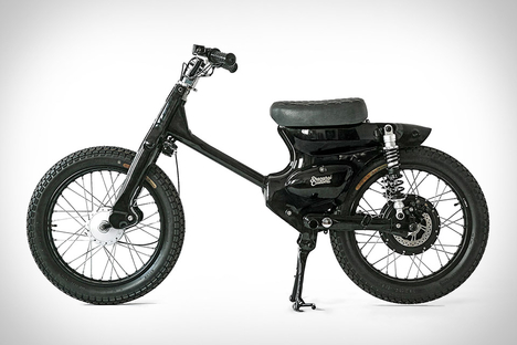 Shanghai Customs Honda eCub Scooter Shanghai Customs Honda eCub Scooter