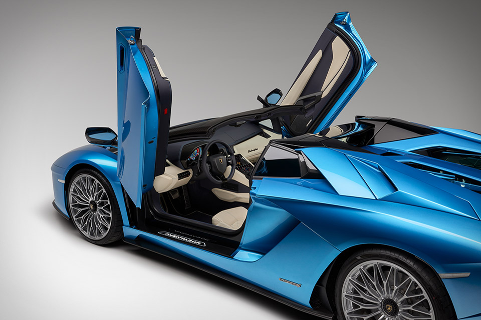 Lamborghini Aventador S Roadster