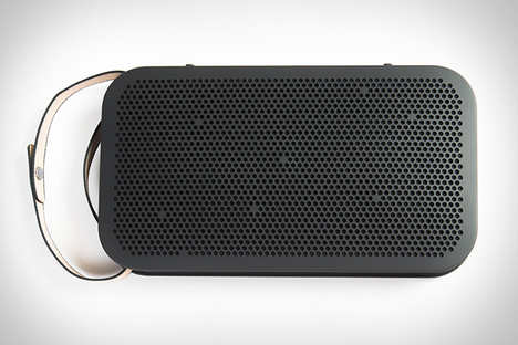 Bang & Olufsen BeoPlay A2 Active Speaker Bang & Olufsen BeoPlay A2 Active Speaker