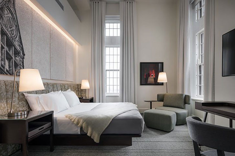 Hotel Henry