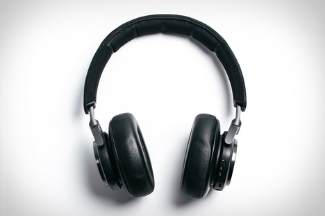 Bang & Olufsen BeoPlay H9 Headphones Bang & Olufsen BeoPlay H9 Headphones