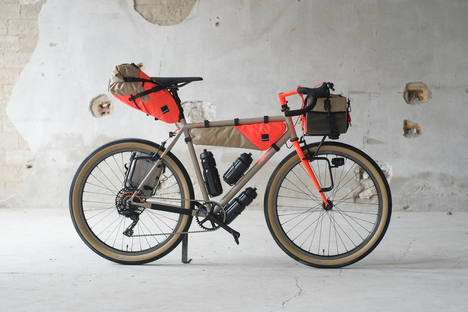 Fern x Gramm Chuck Touring Bike Fern x Gramm Chuck Touring Bike