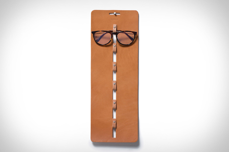 Hender Scheme Glass Wall Holder