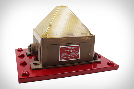 Eiffel Tower Diamond Light Eiffel Tower Diamond Light