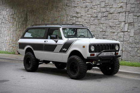 1976年型 インターナショナル スカウトⅡ トラベラー