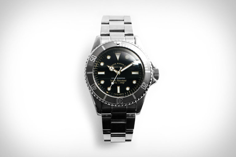 Vague Grey Fade Submariner Watch