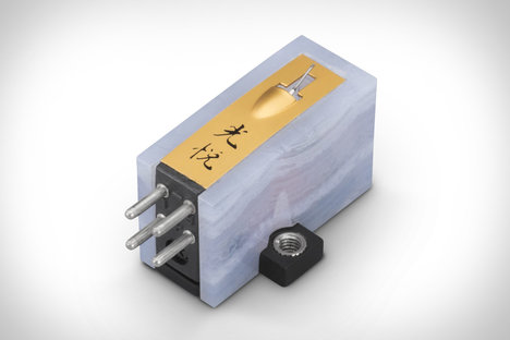 Koetsu Blue Lace Onyx Platinum Cartridge Koetsu Blue Lace Onyx Platinum Cartridge