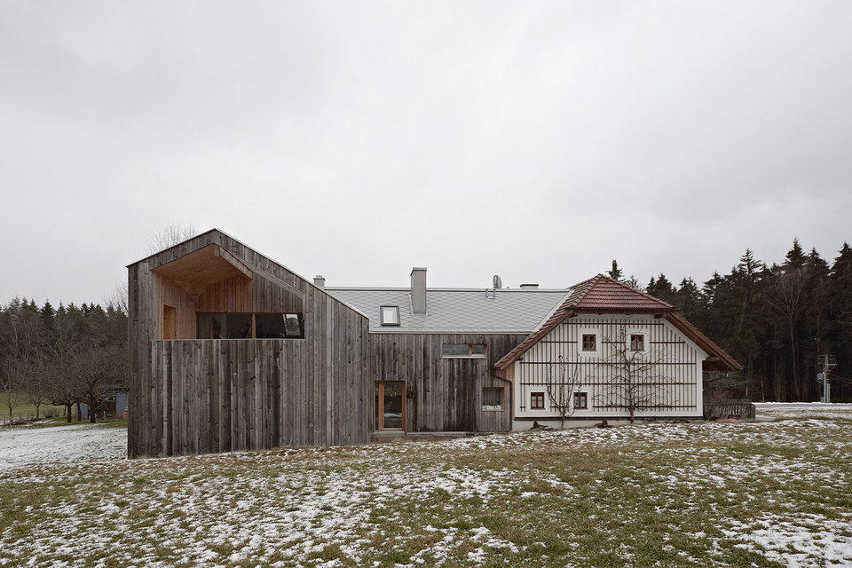 Treow Brycg Is a Fortress-Like Home on the South Shore of Nova Scotia