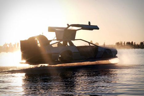 DeLorean Hovercraft DeLorean Hovercraft