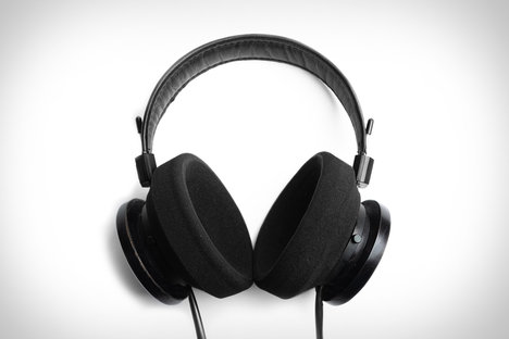 Grado x Uncrate UN2000e Headphones Grado x Uncrate UN2000e Headphones
