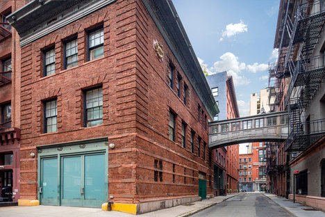 Tribeca Skybridge Townhouse & Condo Tribeca Skybridge Townhouse & Condo