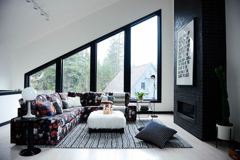 Alpine Noir Chalet