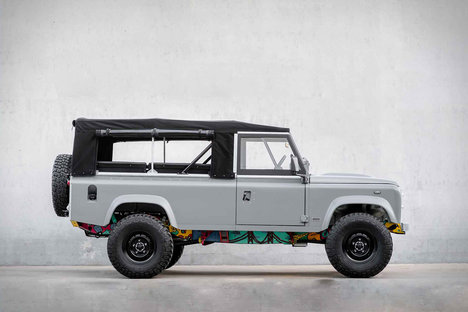 CoolNVintage N77 Land Rover Defender SUV CoolNVintage N77 Land Rover Defender SUV