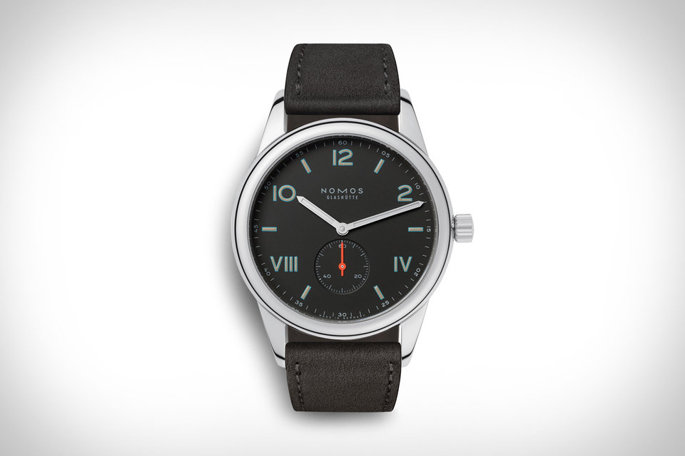 Nomos hot sale club night