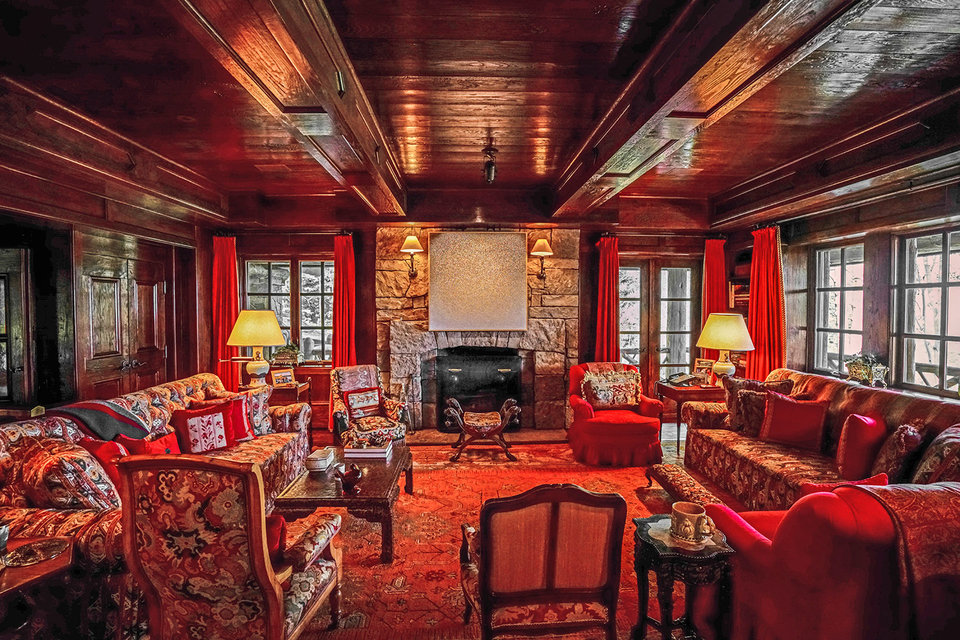 Westlands Ranch Uncrate