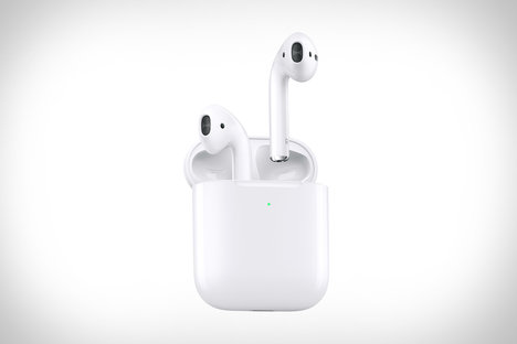 Apple AirPods Wireless-Charging Earphones