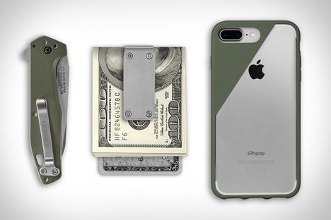 Everyday Carry: Lichen Everyday Carry: Lichen