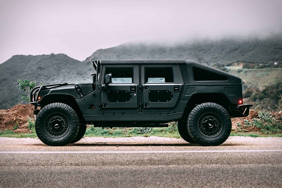 Mil-Spec Hummer H1 06 SUV | Uncrate