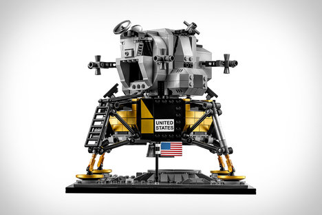 Lego x NASA Apollo 11 Lunar Lander Model Lego x NASA Apollo 11 Lunar Lander Model
