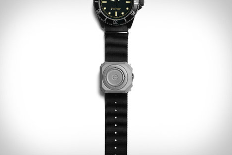 CPL Titanium Watchband Light CPL Titanium Watchband Light