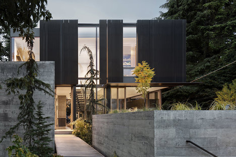 Magnolia Courtyard House