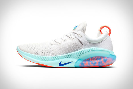 Nike Joyride Run Flyknit Sneaker Nike Joyride Run Flyknit Sneaker