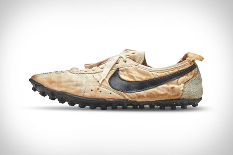 Nike Moon Shoe Waffle Racer Nike Moon Shoe Waffle Racer
