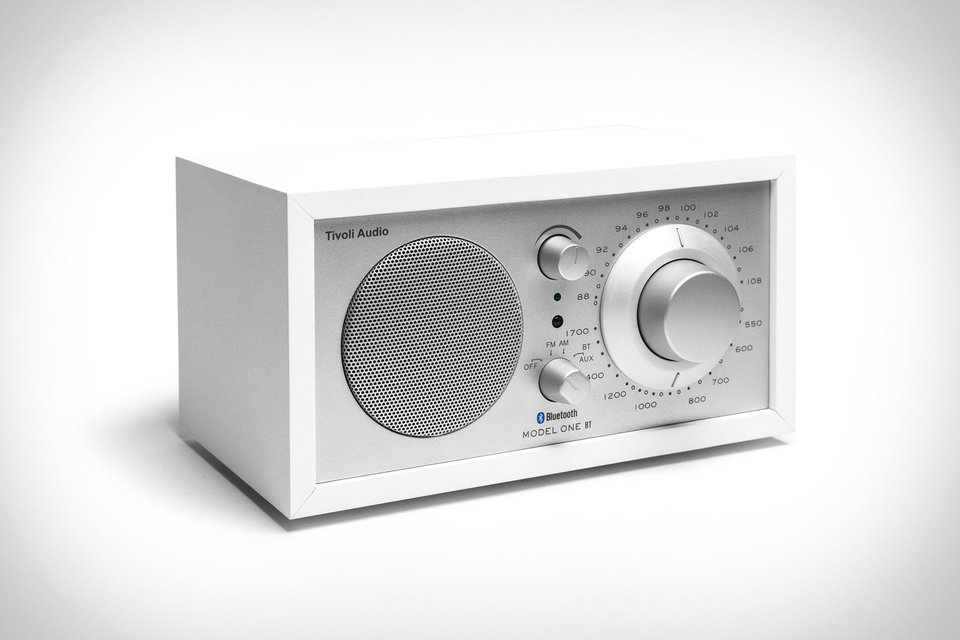 Tivoli Model One Bluetooth Radio Uncrate Tivoli Model One Bluetooth Radio Uncrate