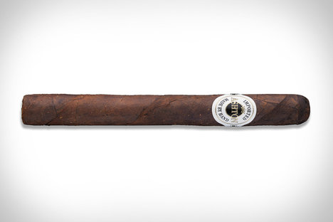 Ashton Aged Maduro Cigar Ashton Aged Maduro Cigar