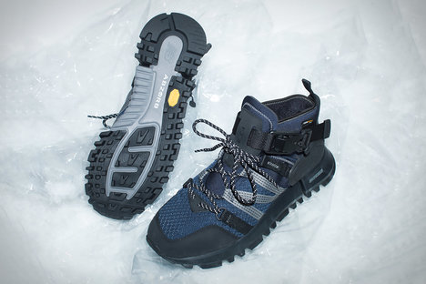 スノーピーク×ニューバランス東京デザインスタジオコレクション