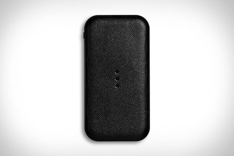 Courant Carry Wireless Charger Courant Carry Wireless Charger