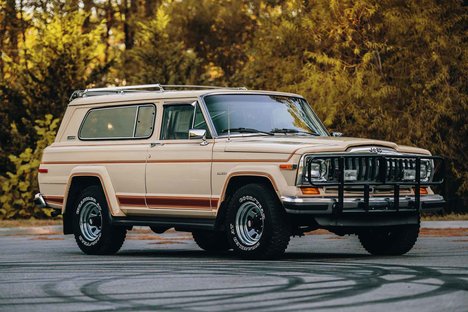 1983 Jeep Cherokee Laredo SUV