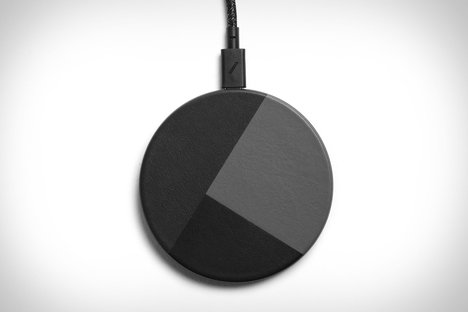 Native Union Drop Marquetry Wireless Charger Native Union Drop Marquetry Wireless Charger
