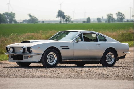 1977 Aston Martin V8 Vantage Coupe 1977 Aston Martin V8 Vantage Coupe