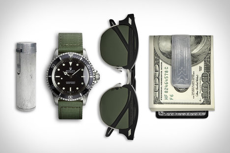 Everyday Carry: Silver Tone Everyday Carry: Silver Tone