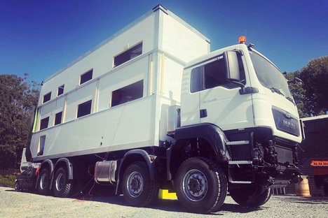 SLRV指挥官8×8 2层RV