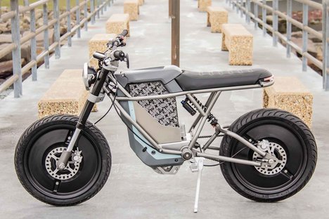 Cleveland SpeedShop Falcon BLK Motorrad