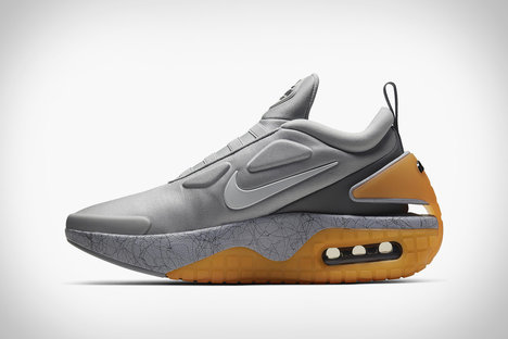Nike Adapt Auto Maxスニーカー