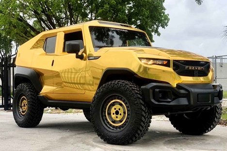 Gold Rezvani Tank SUV Gold Rezvani Tank SUV