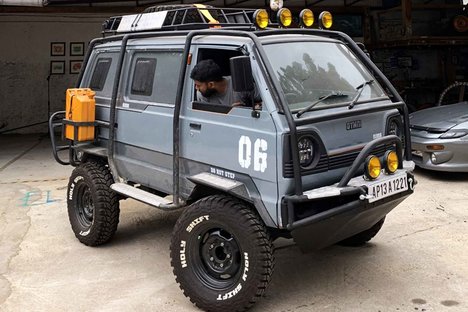 Holy Shift Suzuki Omni Battle Van Holy Shift Suzuki Omni Battle Van