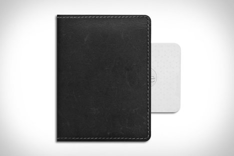 Nomad Slim Tile Bluetooth Wallet