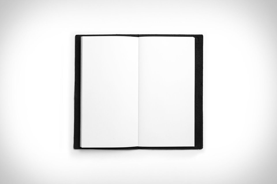 Traveler's Notebook | Uncrate