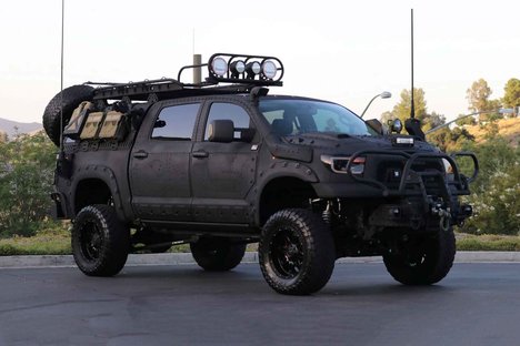 2013 Toyota Tundra 4×4 Adventure Truck 2013 Toyota Tundra 4×4 Adventure Truck