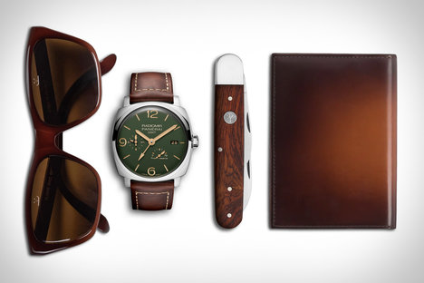 Everyday Carry: Chestnut Everyday Carry: Chestnut