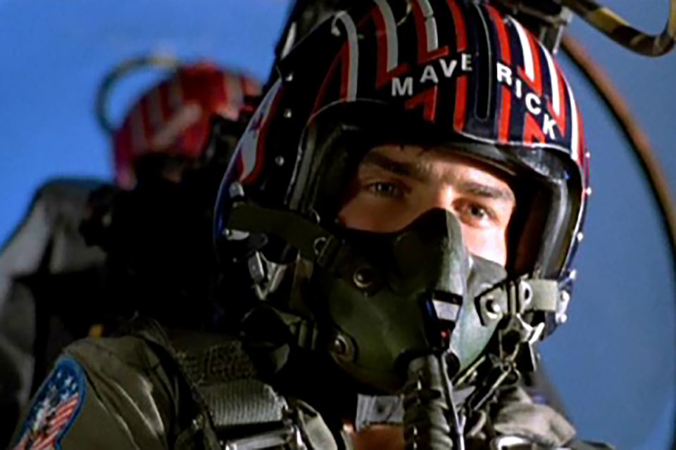 Le Masque Et La Plume Top Gun Casque de pilote Maverick's Top Gun Fighter | Uncrate