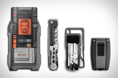 Everyday Carry: Tank Everyday Carry: Tank