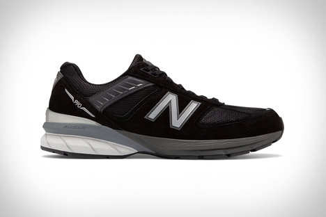 New Balance 990v5 Black Tonal Sneakers New Balance 990v5 Black Tonal Sneakers